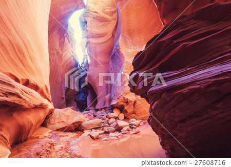 Slot canyon 27608716