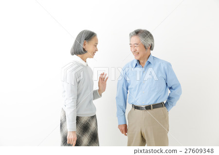 Senior couple 27609348