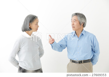 年長夫婦 27609353