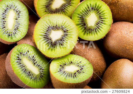 照片 fresh kiwi fruit 首頁 照片 蔬菜_食品 水果 奇異果 fresh kiwi