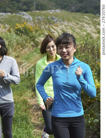 21,100+ Women Trail Running Stock Photos, Pictures & Royalty-Free Images -  iStock