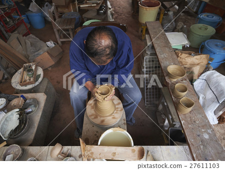 Ceramic artist Portrait 27611103