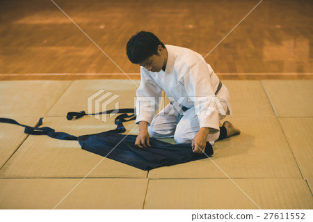 aikido, man's formal divided skirt, person 27611552