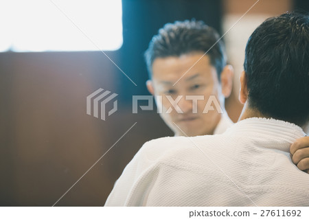 柔道 武術 人 27611692