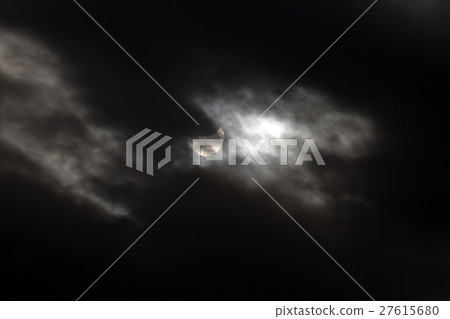 Eclipse.. Eclipse.. 27615680