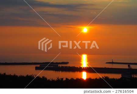 Sunset at Fukaura fishing port Sunset at Fukaura fishing port 27616504