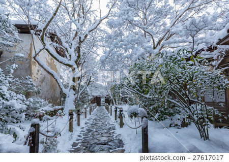 Renjaji approaching winter 27617017