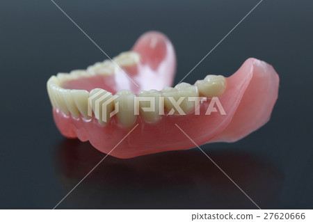 Dentures (lower jaw) 1 27620666