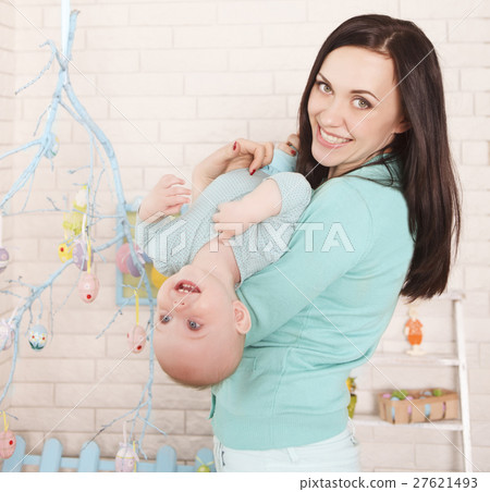 Happy mother and baby spending time together Happy mother and baby spending time together 27621493