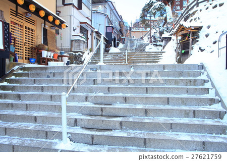 Ikaho溫泉石階鎮（中間行）的冬季景觀 27621759