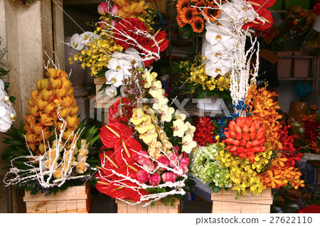flowers bouquets on market for sail 27622110