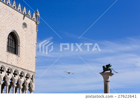 Doge's Palace view, Italy Doge's Palace view, Italy 27622641
