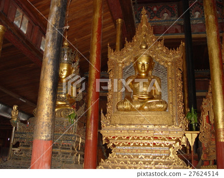 金佛像（加爾佩修道院/茵萊湖/緬甸） 27624514