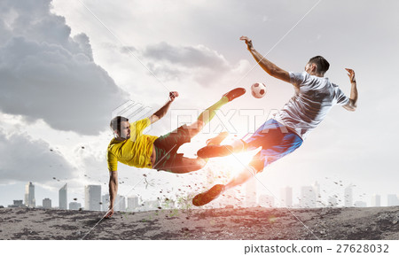 Soccer player outdoors 27628032
