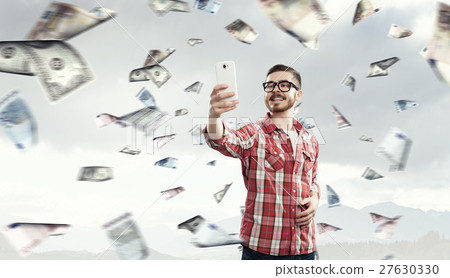 Technology online banking money transfer e-commerce concept Technology online banking money transfer e-commerce concept 27630330