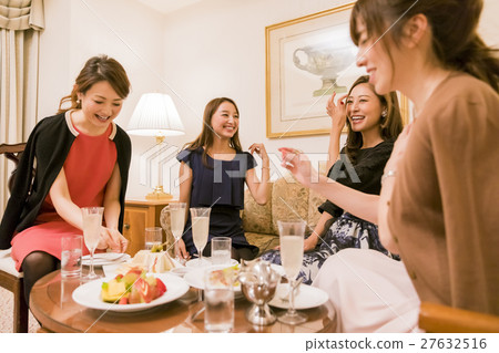 酒店女孩派對聚餐 27632516