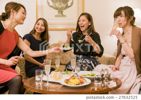 酒店女孩派對聚餐 酒店女孩派對聚餐 27632525