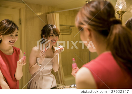 Hotel Women's Association powder room remodeling 27632547