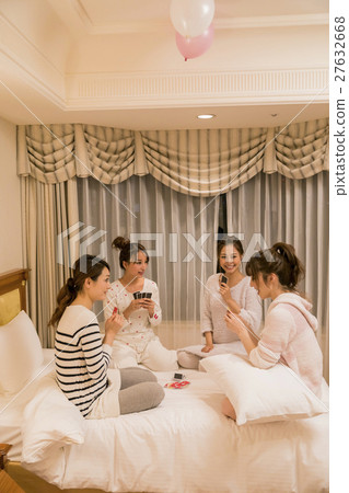 Hotel Women's Association Card Game 27632668