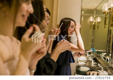 Hotel Women's Association powder room remodeling 27632739