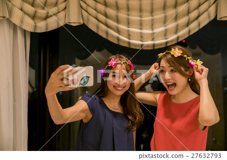 酒店婦女協會頭飾 酒店婦女協會頭飾 27632793