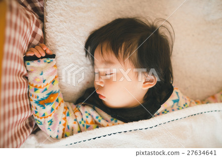 2-3 Year, 2-years-old, younger 27634641