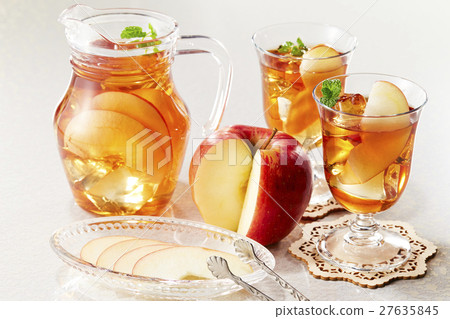 Ice apple tea 27635845