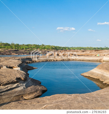 Natural of Rock Canyon as pool in Khong Rive 27636283