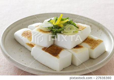 Baked Hanpan with condiment 4 27636360