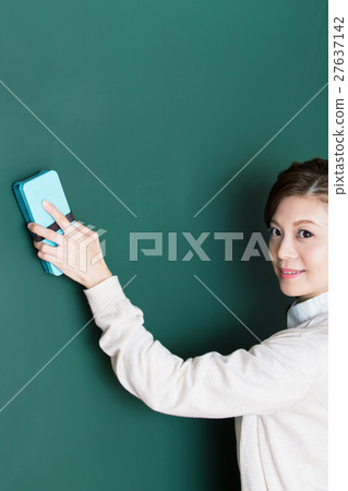 學校老師 27637142