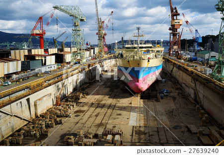 造船業和臂架起重機 27639240
