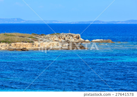 Aegean sea coast (Chalkidiki, Greece). 27641578