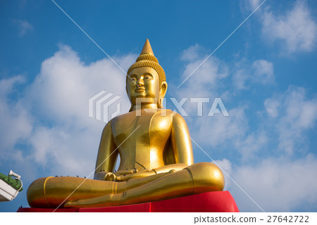 the golden Buddha statue of Thailand. 27642722