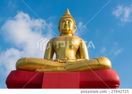 the golden Buddha statue of Thailand. 27642725