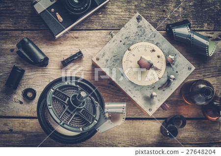 Retro photographic equipment. Top view. 27648204