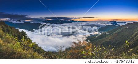The beauty of the sunset in Hehuan Mountain 27648312
