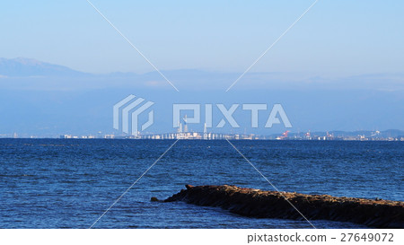 從冰見見的Shinminato橋 27649072