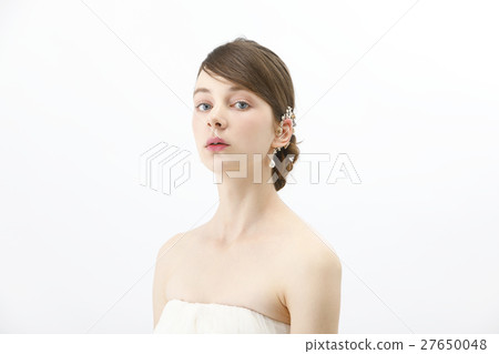 Bridal beauty shot Foreign women wedding ear cuff Bridal beauty shot Foreign women wedding ear cuff 27650048