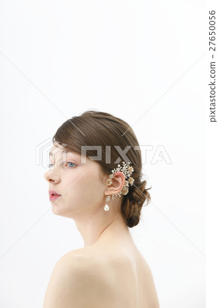 Bridal beauty shot Foreign women wedding ear cuff Bridal beauty shot Foreign women wedding ear cuff 27650056
