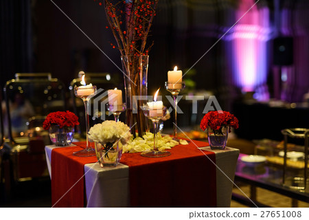 flowers and candles for wedding decoration 27651008