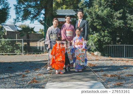 festival day for children of three, five and seven years of age, family, child 27653161