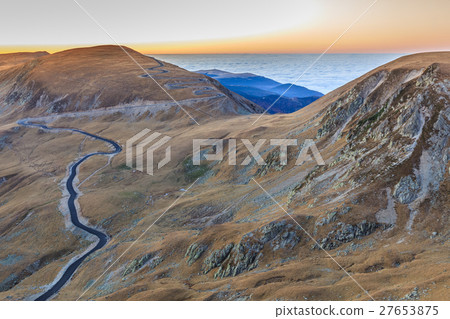 Transalpina road 2145m Transalpina road 2145m 27653875