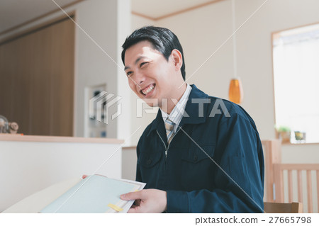 a meeting, gents, male 27665798