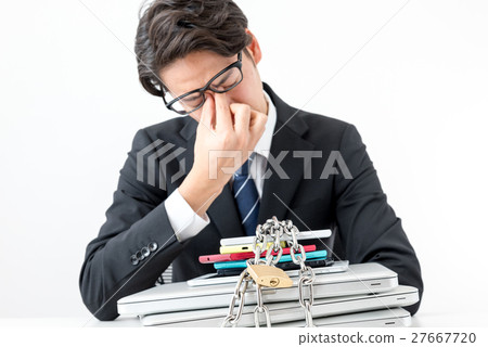 Businessman, information management image, fatigue 27667720