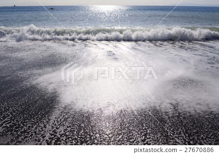 茅崎海岸沙灘的波浪藝術 茅崎海岸沙灘的波浪藝術 27670886