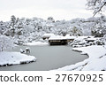 Hikone castle snow scene 27670925