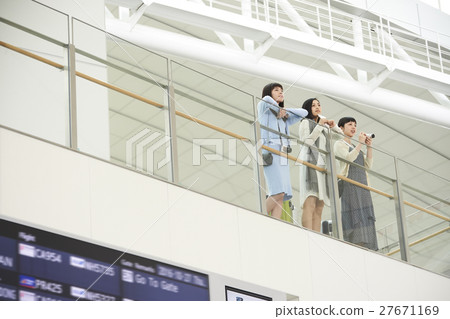 Women Airport Women Airport 27671169