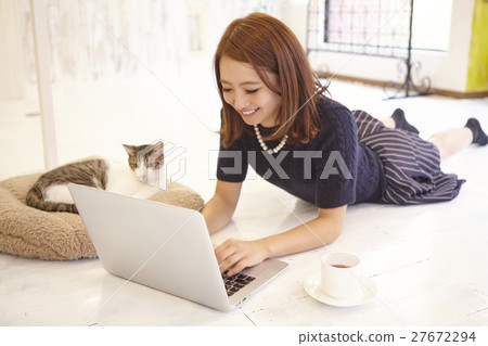 Cat Cafe Cat Cafe 27672294