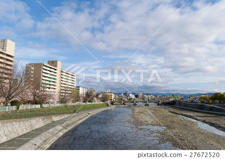 鴨川四國寺橋北側 鴨川四國寺橋北側 27672520