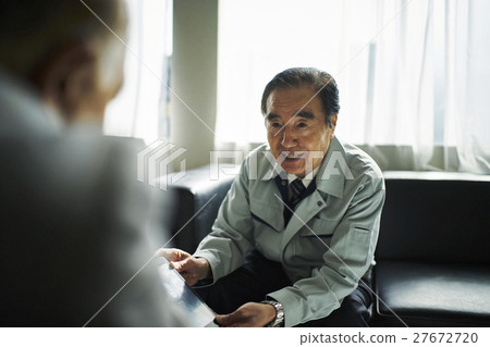 高級業務 27672720